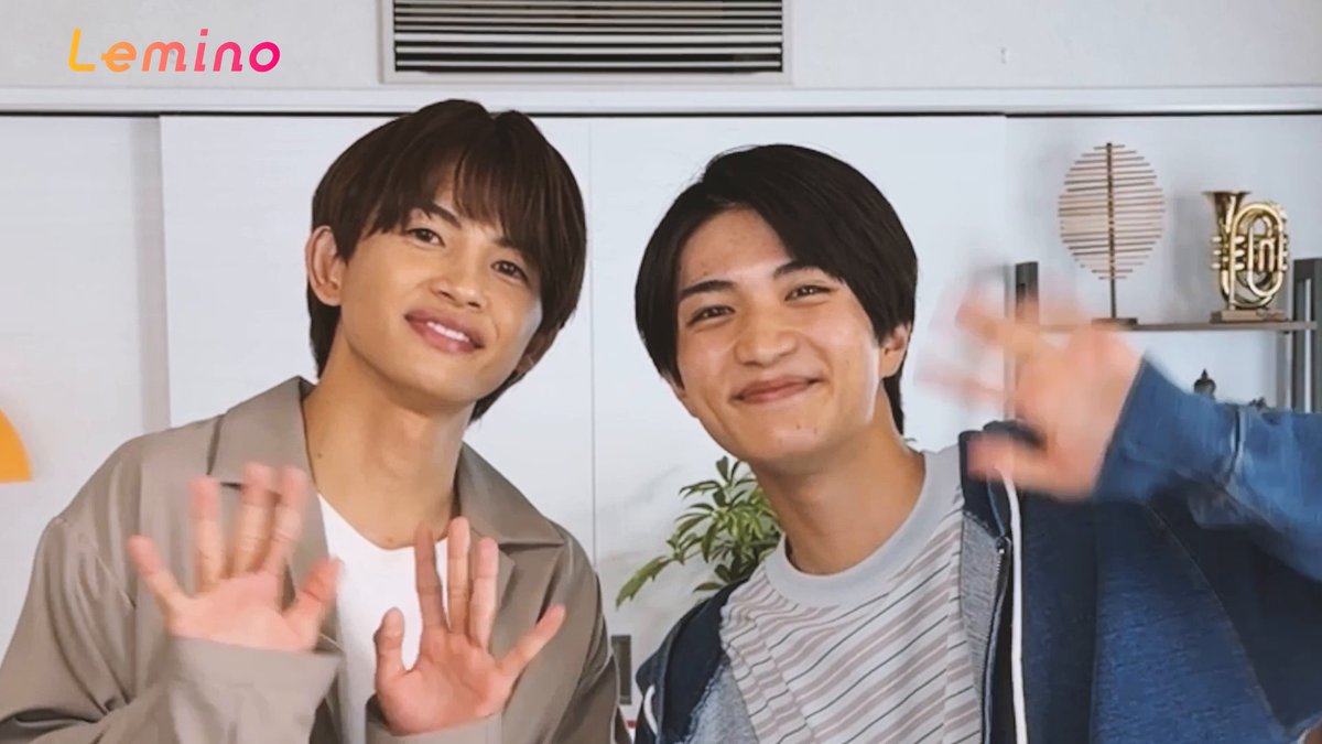 8年この朝を願ってた。 起き抜けに君のまつげがみたい──。 〖 #青と碧 〗 不器用でもどかしい、 じっくりと育む両片思いBLの実写化ドラマが10/5(月) 10:00より #レミノ で独占配信決定✨ ドラマでW主演を務める #草川直弥 さんと #知念英和 さんからメッセージをいただきました💌