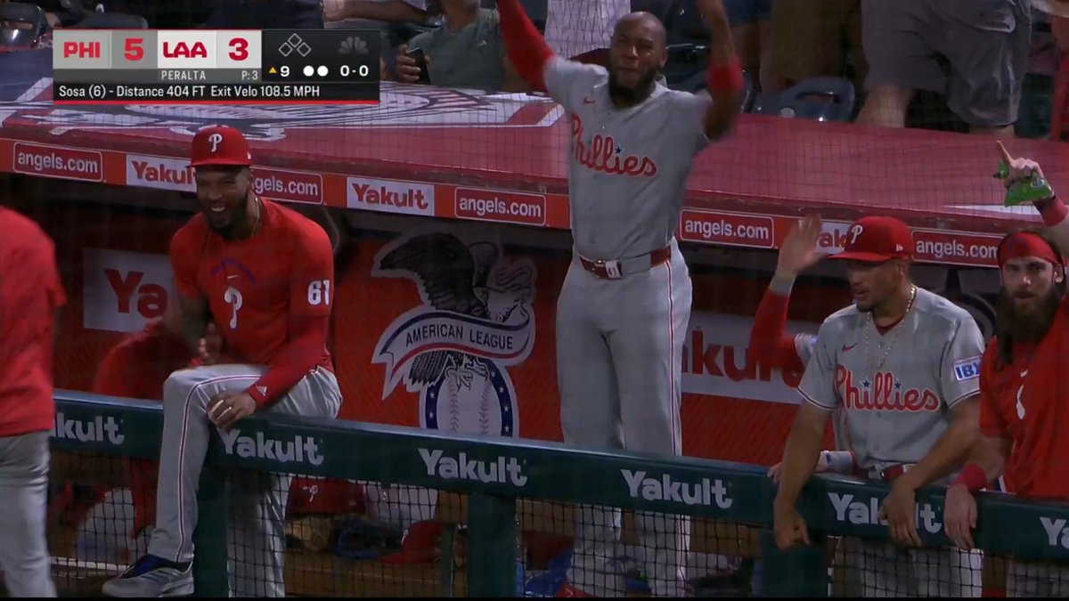 All the swings of emotion during an outrageous top of the 9th in Anaheim 😱