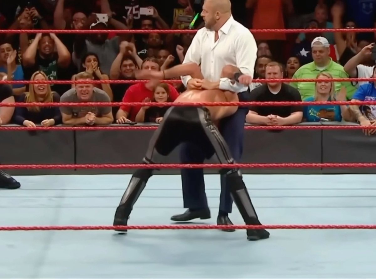 THIS WAS SO PERFECTLY DONE MAN THE LOOK TRIPLE H GAVE KEVIN OWENS BASICALLY TELLING HIM YOU ARE THE MAN NOW 🔥 LISTEN TO THAT CROWD LOSE IT. The crowning of Kevin Owens.