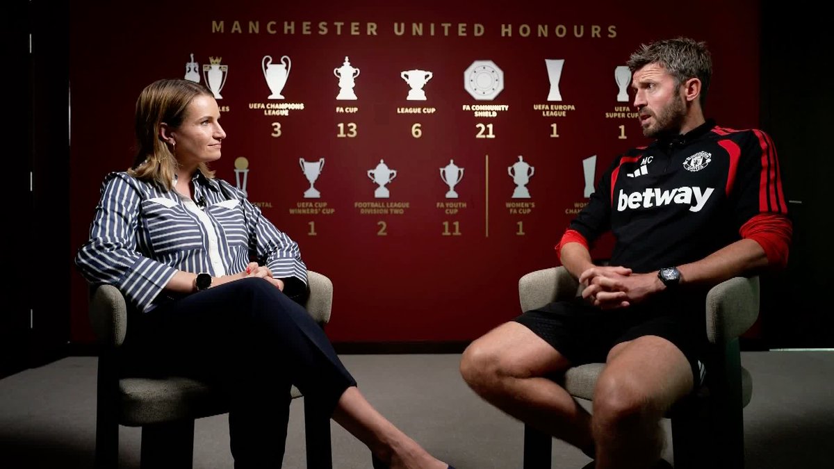 "He balances the midfield well" 🗣️ Michael Carrick has praised new signing Carlos Baleba following his move to Manchester United 🔴