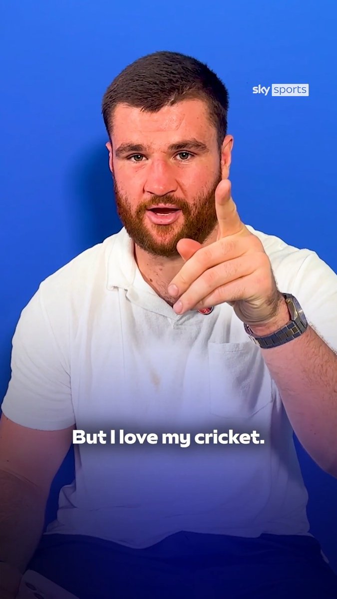 Johnny Fisher has serious cricket KNOWLEDGE! 🤓🎓