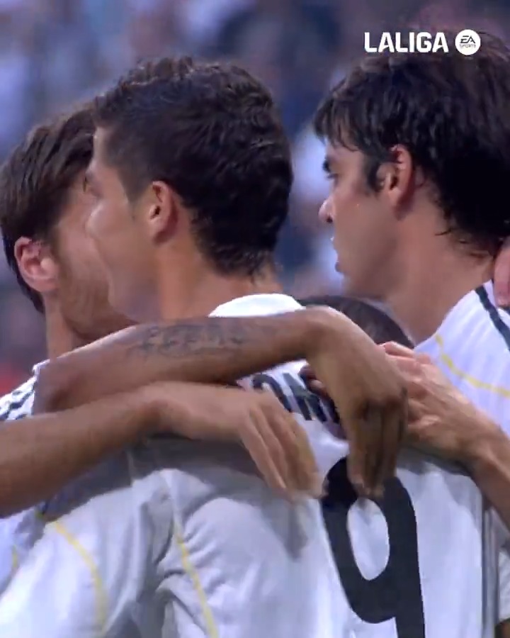 Una fecha muy especial. 🤍 Tal día como hoy en 2009, Cristiano Ronaldo debutaba en LALIGAEASPORTS y anotaba su primer gol como jugador del Real Madrid C.F.. LALIGAHistory