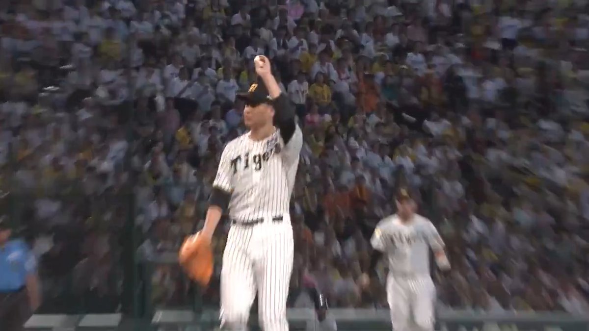弾いて、掴む 一度はグラブから飛び出るも 大竹耕太郎 落ち着いてキャッチ ⚾️阪神×巨人 #阪神タイガース #だったらDAZN