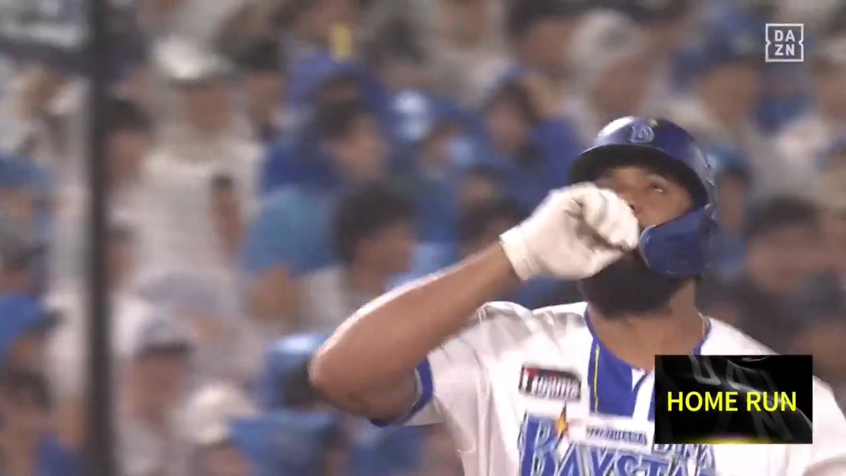 雨を超えていく 打球角度31度の高弾道(NPB+より) エンカーナシオン 第11号ホームラン ⚾️DeNA×中日 #baystars #だったらDAZN