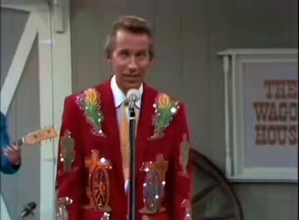 Dolly Parton’s debut performance on the Porter Wagoner Show (September 5, 1967) ❤️‍🔥RIP