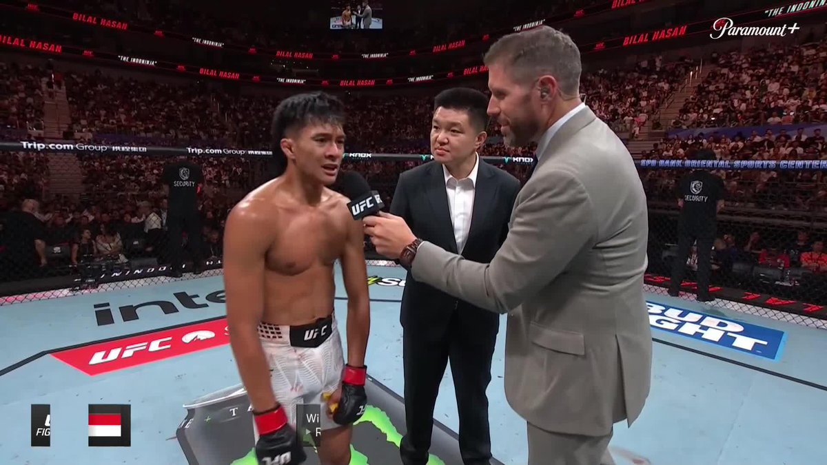 Bilal Hasan scores a crazy one punch KO in his UFC debut on Michael Jackson's birthday! #UFCShanghai 💫 📺 Paramount+