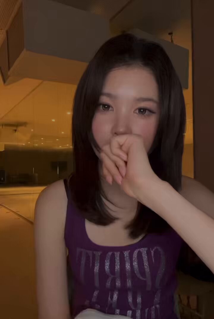 260829 🌻 live wvs #A_NA's today pick : #CARMEN! 🌻 biasku di antara para member? 🌻 aku suka semuanya... 🌻 aku suka semuanya kok 🌻 untuk hari ini, biasku reumen unnie