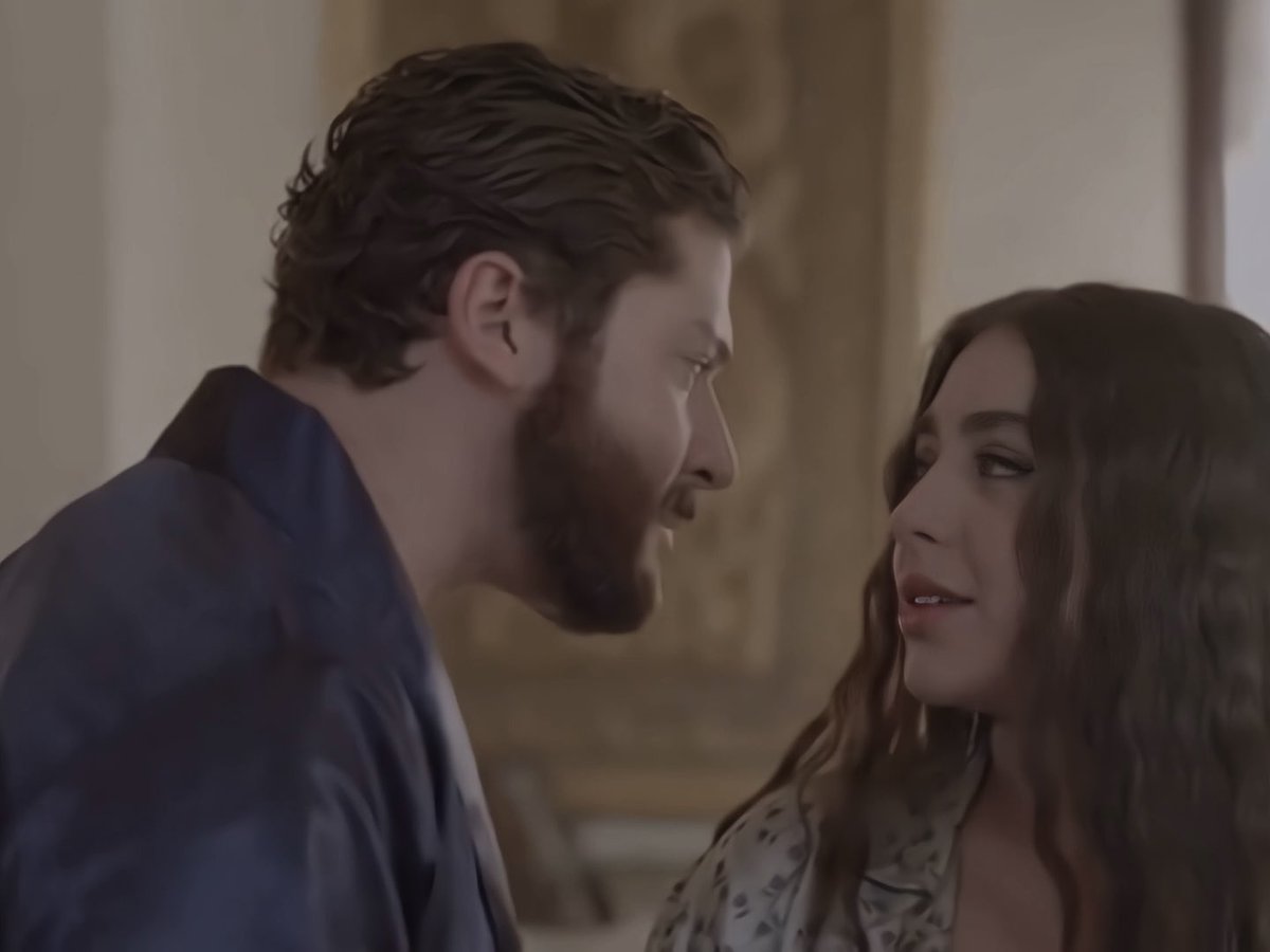 يعرف معنى اسمها كمان ادوخ ولا ادوووخ