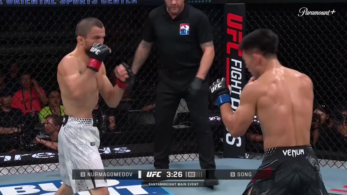 SONG YADONG JUST KNOCKED UMAR NURMAGOMEDOV OUT COLD 😱😱😱 #UFCShanghai 📺 Paramount+