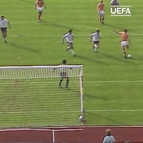 Marco van Basten against England at Euro ‘88.