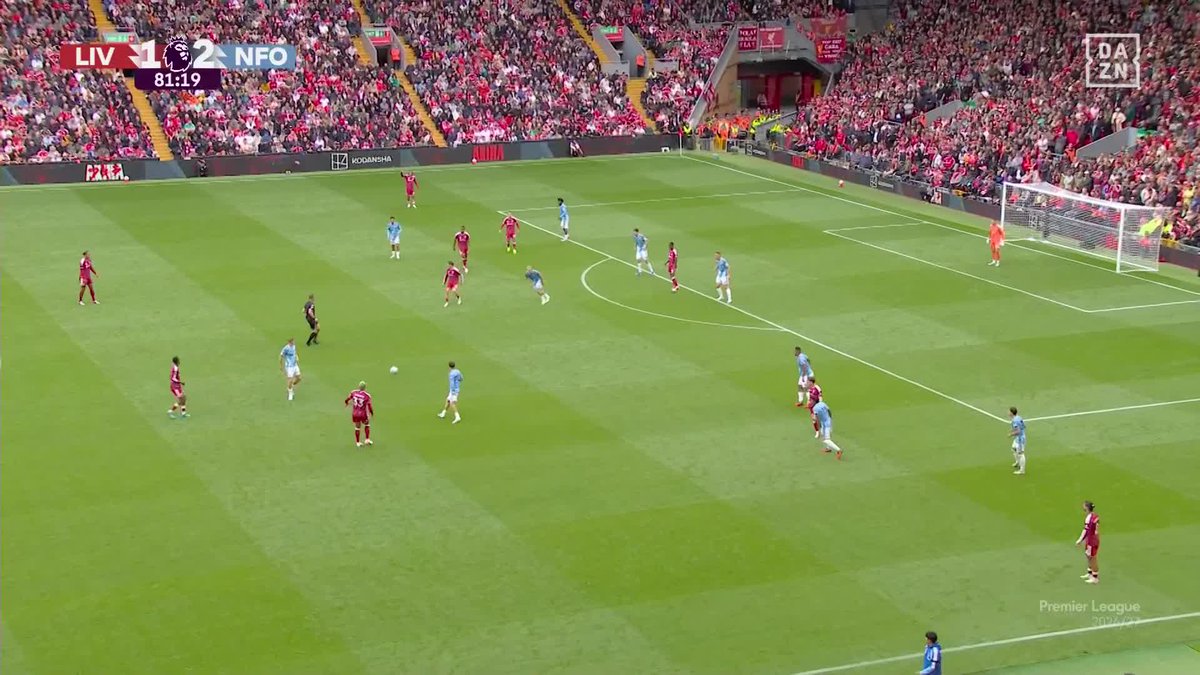 PRIMER PARTIDO EN ANFIELD Y YA ES UN ÍDOLO 🙌🏻🙌🏻🙌🏻 No es un gol cualquiera... ES UN GOLAZO 🚀 ¡Qué manera de estrenarse de Víctor Muñoz! 🇪🇸 #PremierLeagueDAZN ⚽🏴󠁧󠁢󠁥󠁮󠁧󠁿
