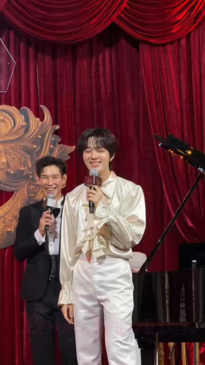 “Jub the person who you miss” NuNew : 😚🤲🏻🐶 3CE NUNEW LIP #3CENuNewMeltMyHeart #NuNew