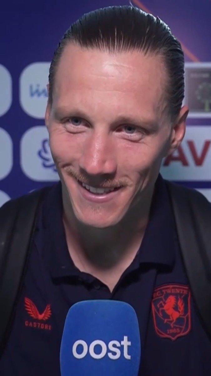 Johan Derksen hoort opvallend interview met Wout Weghorst: 'Ik vind het een rare jongen worden' 😮💨 🎥 Beelden: RTV Oost #vandaaginside