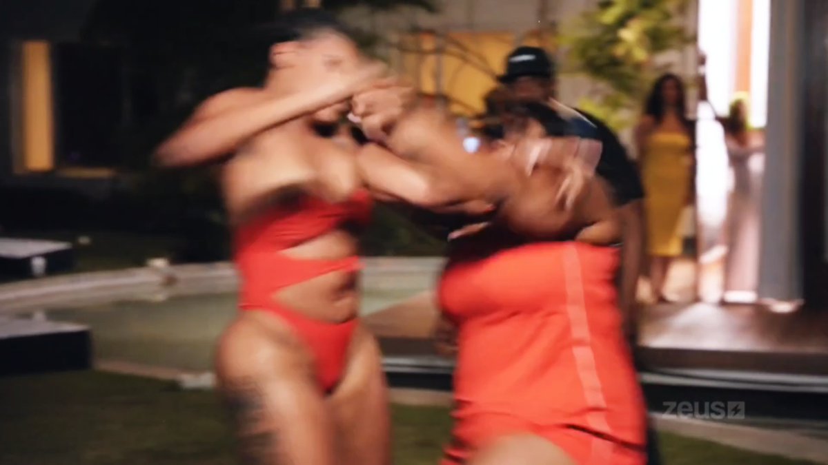 Minks Vs. Lauren (12 Rounds)