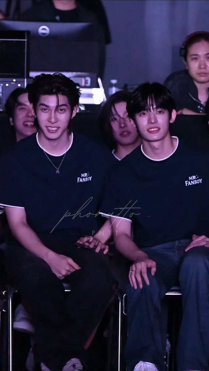Reaction ตี๋ป๋อ กับจ๋ายปิ๊ก จาก Friend Benefit ที่อยู่ใน Mr. Fanboy อีกที 😂 MR FANBOY CHAPTER 1 #MrFanboyEP1 #teeteepor #twnpich #porsuppakarn