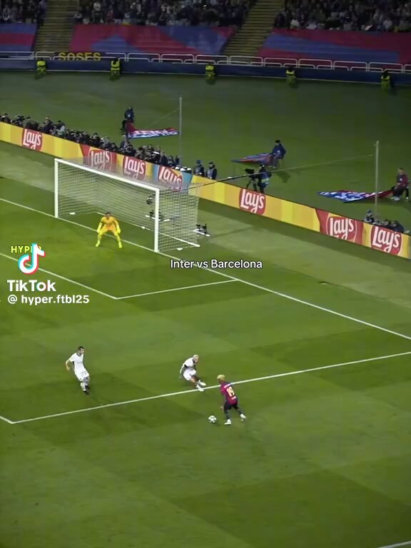 Que puta barbaridad fue este Barça - Inter. El final dolerá siempre. Hay que vengarse de esta calaña más pronto que tarde.