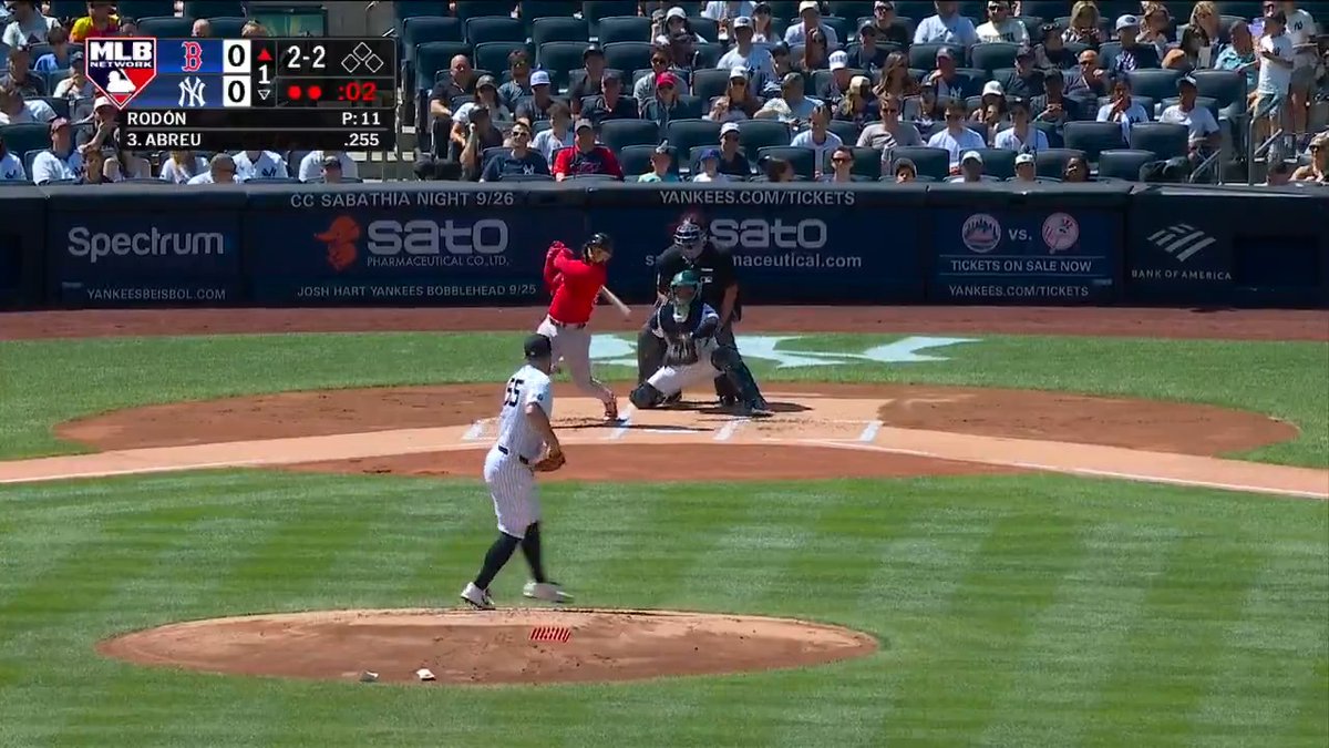 Wilyer Abreu gets things started in the Bronx with a solo shot to give the Red Sox a 1-0 lead! 📺 #MLBNShowcase presented by CarShield