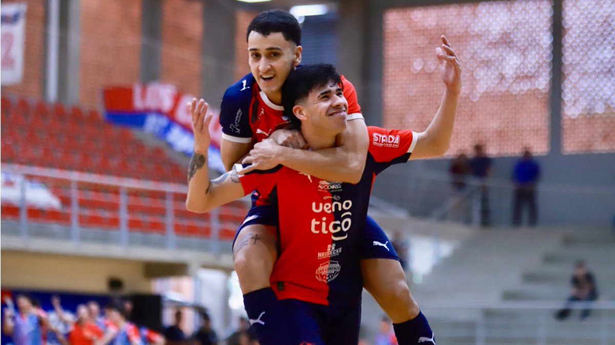 LO DE SIEMPRE ☑️El decacampeón del futsal, Cerro Porteño, venció a Olimpia 4-0 por la vuelta de las semis de la #LigaPremium, y con global de 7-3, se clasificó a la final. ⚽️Goles de Gonzalo Agüero, dos de Jorge Espinoza y uno de Alan Rojas. La definición será contra ExaYsaty.