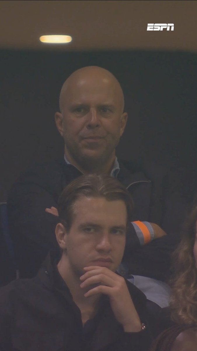 Arne Slot aanwezig in 'zijn' Zwolle 👀🔵 #pecnec
