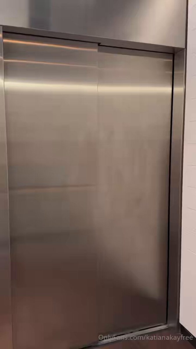 latina elevator #katianakay #pawg #leakhub