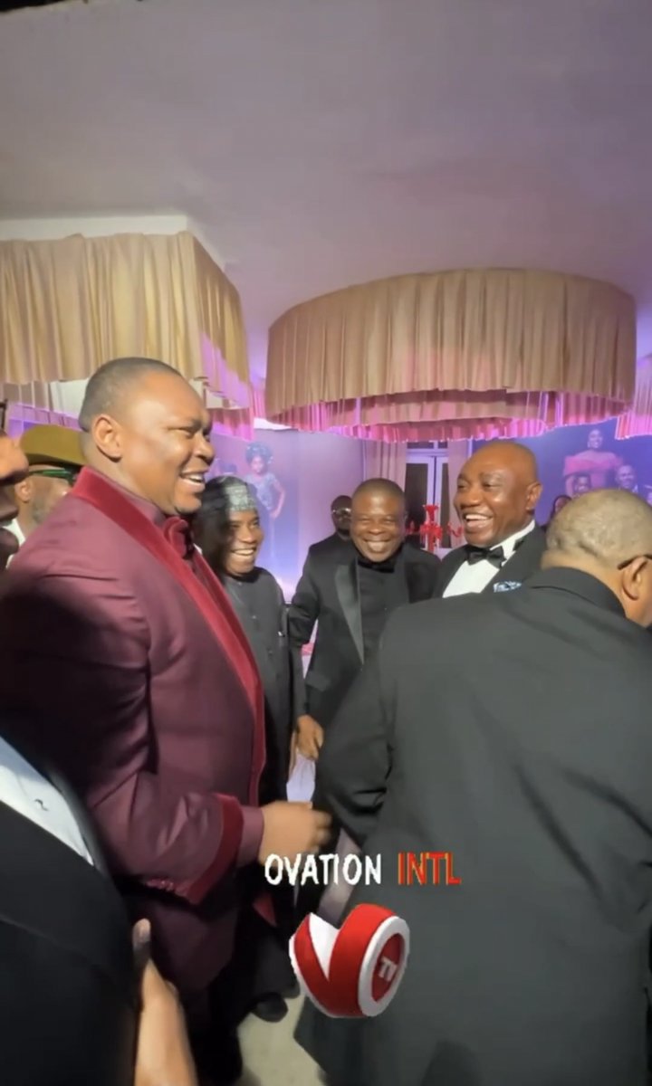 Former Imo State Governor, Emeka Ihedioha; former Sokoto State Governor, Aminu Waziri Tambuwal; and other dignitaries at Vintage Interior’s 40th birthday celebration tonight in Victoria Island, Lagos.