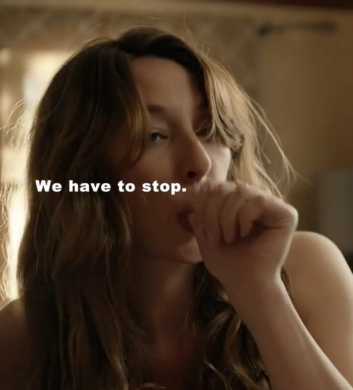 The ultimate roommate negotiation on Shameless 💀 Svetlana really walked in, offered to cook and clean as her "rent check," and completely changed the game.