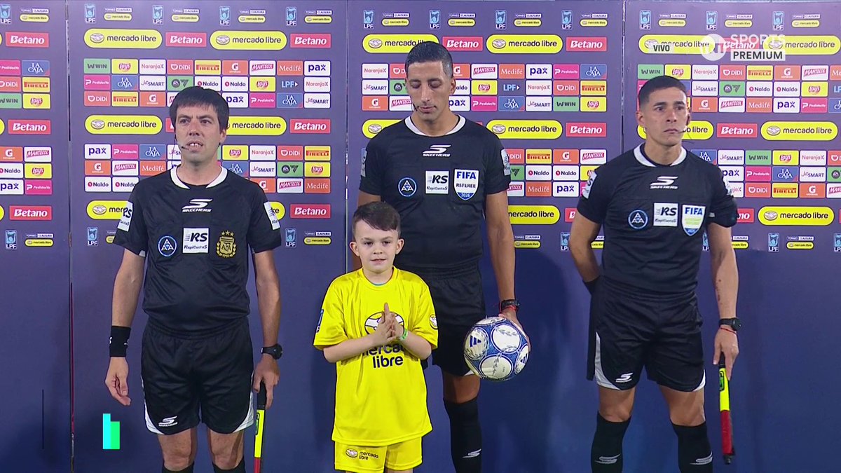 SHOW DE LUCES EN EL RECIBIMIENTO DE HURACÁN La hinchada Quemera y un gran recibimiento en el Ducó. Viví el Torneo Clausura 2026 por TNT Sports Premium y disfrutalo también en HBO Max 👉 #Suscribite #LPFxTNTSports