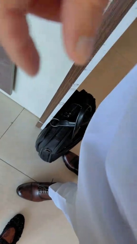 “Do I look like a prøstitute in your eyes? Who gave you the audacity to come and knock on my room door to ask if I’m free?” — Nigerian lady who lodged in a hotel in Borno State with her Oyibo husband confronts a man who came to their room and asked if she was available, apparently assuming she was a s€x worker.