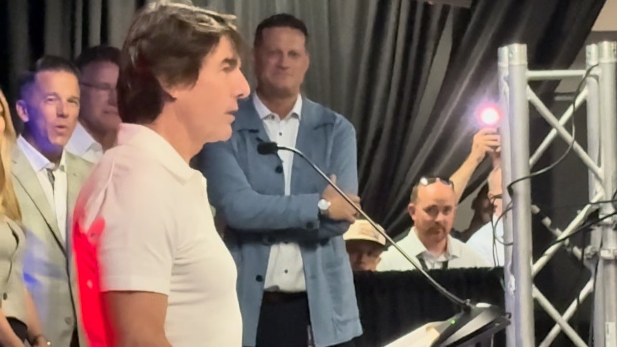 Look who stopped by the drivers' meeting. 👀🏁 Welcome to Daytona Tom Cruise!