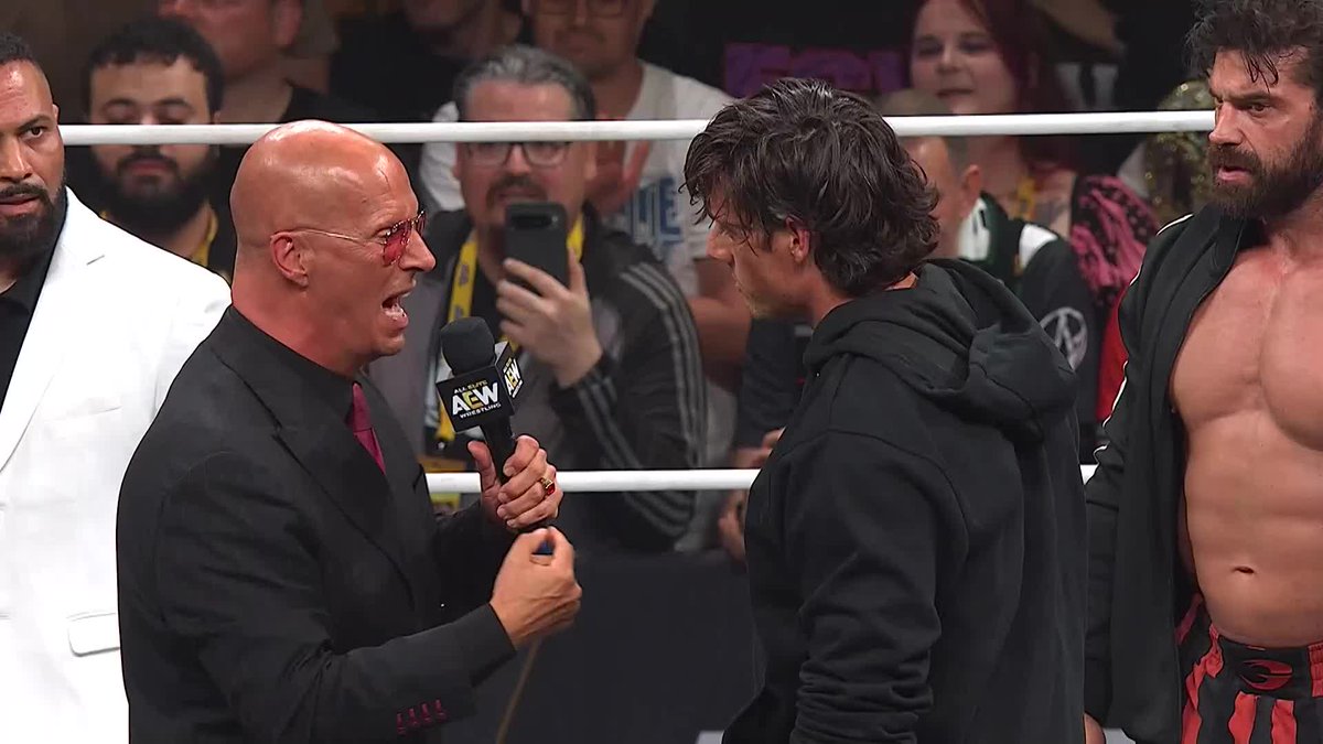 That cold stare. DUDE!!!! That's the same look Sting gave everyone who tried to talk to him. No emotion. Just an unpredictable brain ticking away behind glassy eyes. The resemblence is crazy. Having the same goosebumps Sting gave me is even crazier.