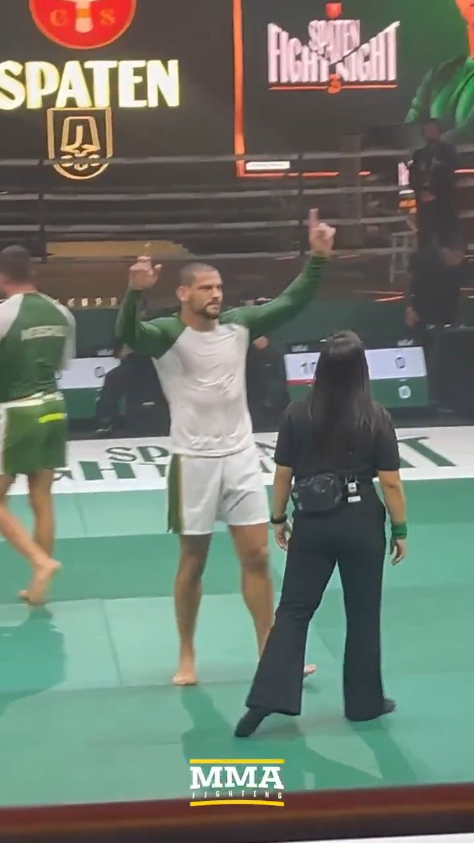 Third time is the charm! Felipe Pena FINALLY gets his win over Nicholas Meregali at #SpatenFightNight3 (🎥 Guilherme Cruz)