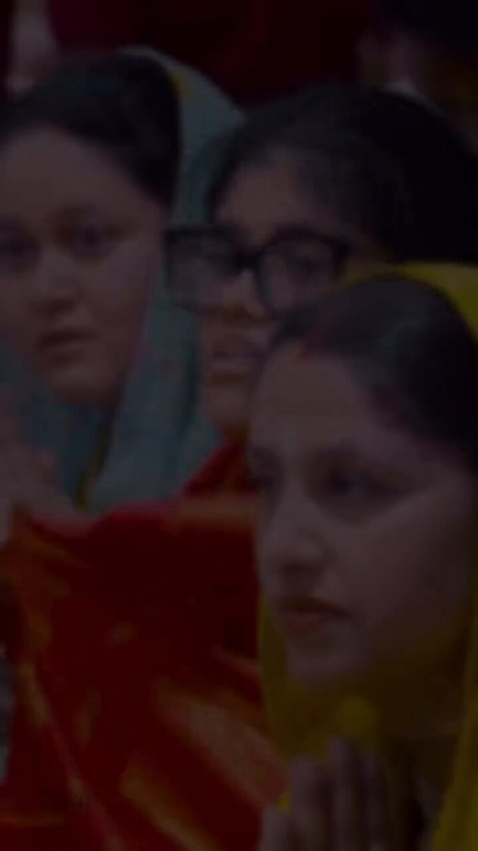 She is Anupriya Nagar. She is just 21 Years old. She was born in Mumbai and went to UK for studies.. While working in UK, She read an Article on Neem Karoli Baba and she decided to explore more about him. She came to India and started researching on Neem Karoli Baba. She became one of the youngest producer to Produce a movie Hanuman Ansh. Instead of promoting her movie with big starts and Reality shows like other actors and producers, She visited Vrindavan to meet Premanand Baba, Bageshwar Dham and Archarya Pramod to take blessings!! Today, the Mobie is blockbust earning nearly 30 crores!!