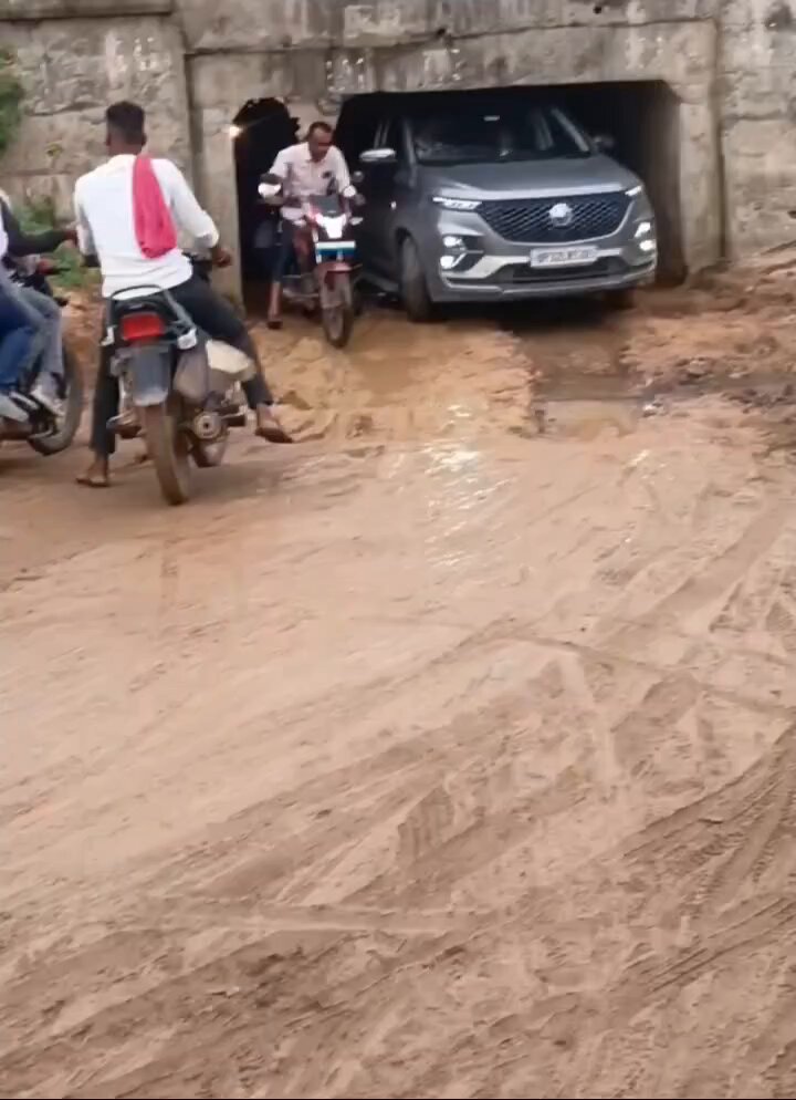 No matter how expensive your car is, the government will always make sure you don’t feel rich 😂