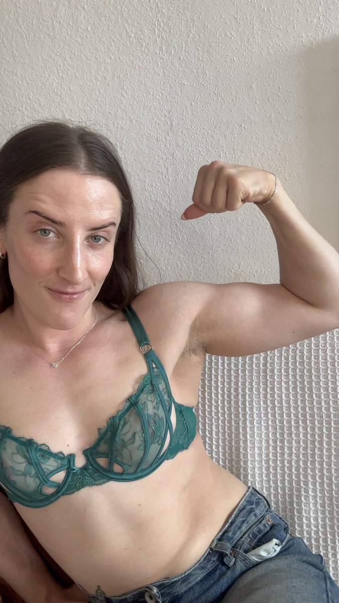 Guess who got an IFBB pro coach and gained 2lb of muscle this week.