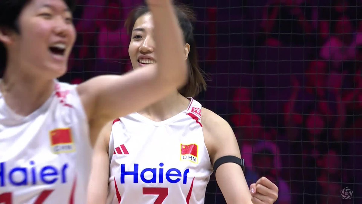 #AVCContinental: NO WAY THROUGH CHINA 🇨🇳! Guo Zhongnan on serve and defense duty, and Wang Yuanyuan finishes it 🔥! 📺 LIVE NOW on VBTV: 🏐 #Tianjin2026 #Volleyball