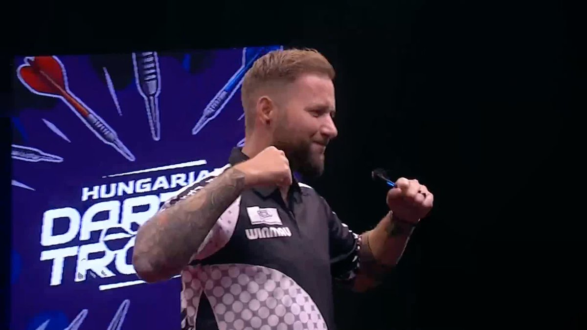 NOPPERT GETS PAST SEARLE! Danny Noppert continues his strong form against Ryan Searle to win 6-4 and set up a quarter-final clash with compatriot Dirk van Duijvenbode! 📺 #ET11
