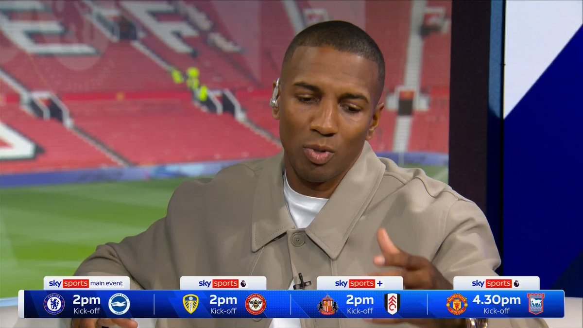 "Getting a goalkeeper of Emi Martinez's stature is MASSIVE" Ashley Young thinks that Chelsea's new goalkeeper will help lift the confidence of the rest of the team ๐งค