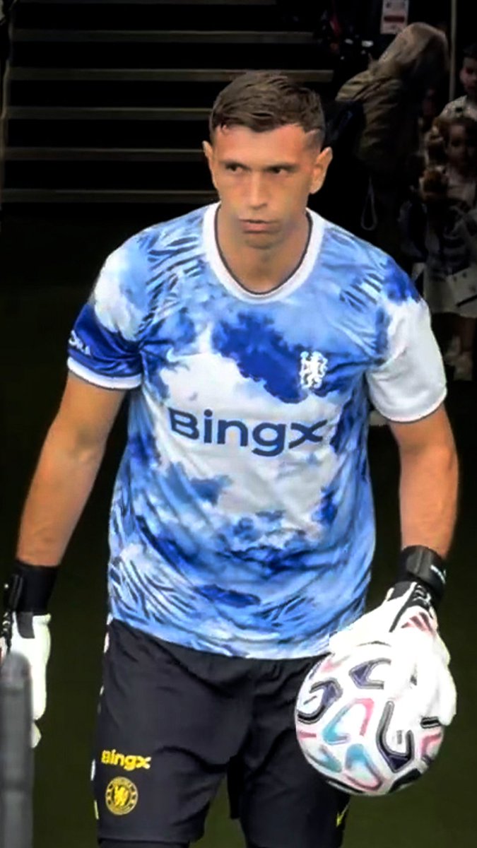 We finally got a serious world-class goalkeeper at Stamford Bridge. Welcome Emiliano Martinez. (🎥 via Stan Sport Football)