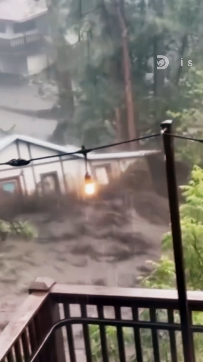 Watch as raging floodwaters sweep an entire home away in Central Texas ๐๐ New #IntheEyeoftheStorm Tonight at 10P.
