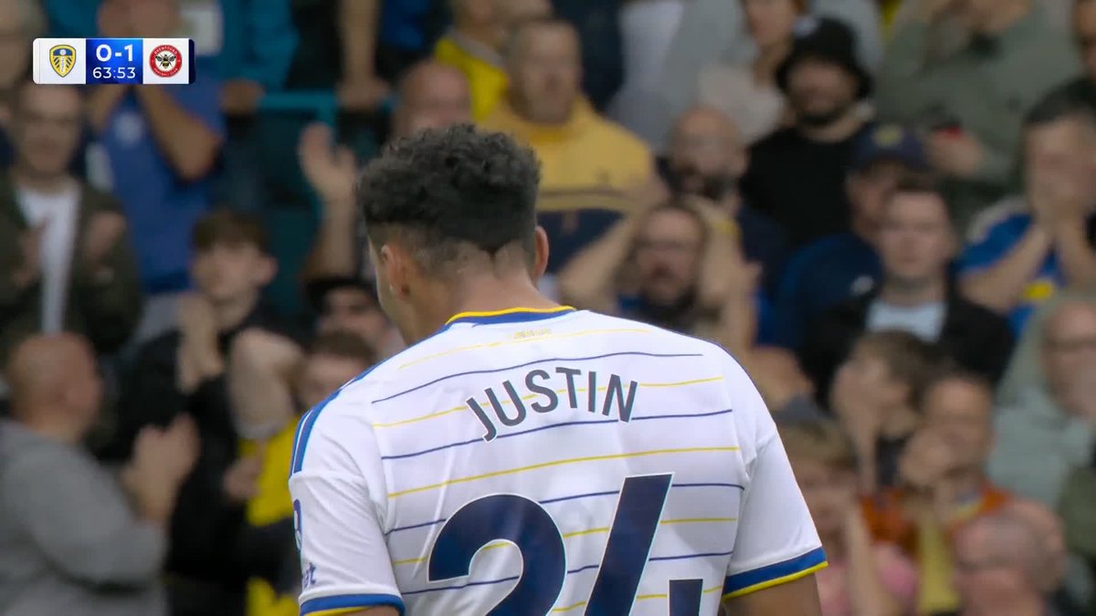 Leeds almost level! James Justin's long-range strike is well saved by Caoimhin Kelleher 🧤