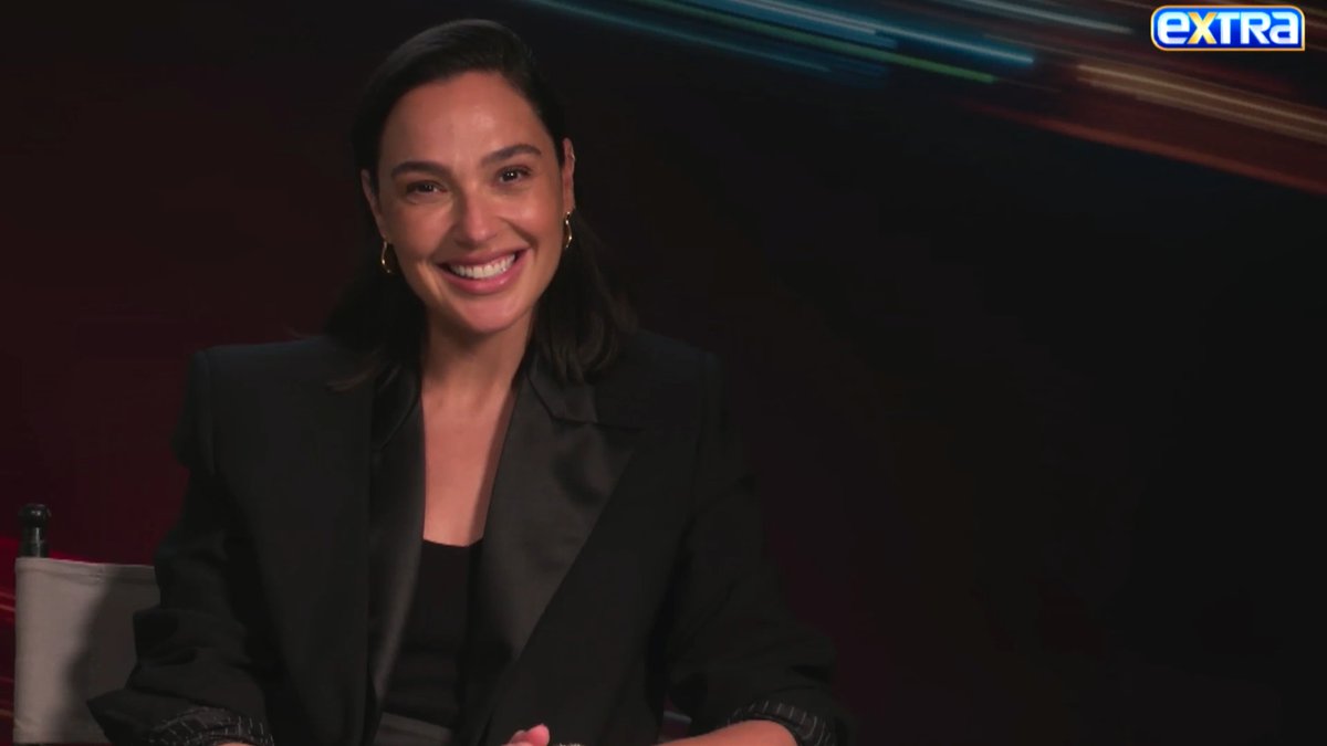 "Did you get a helmet already?" 😅 Gal Gadot gives Derek Hough some important advice on being a #GirlDad! 💓 Full interview 🔗: