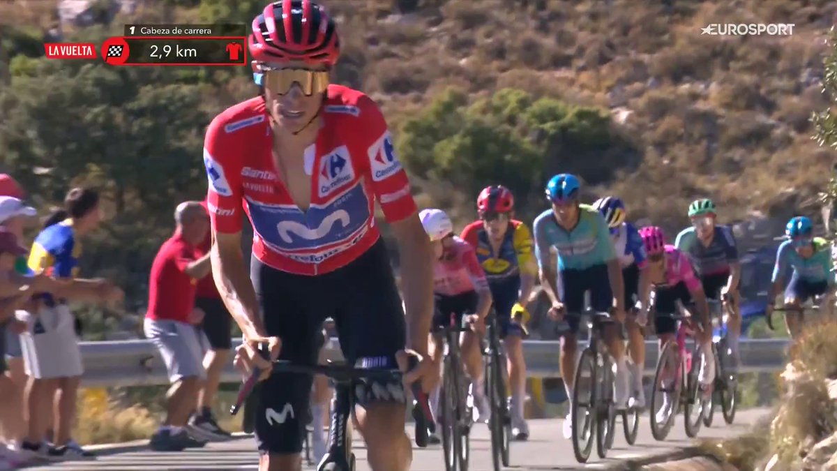 La mejor defensa es un buen ataque. LA OFENSIVA DE ENRIC MAS. #LaVuelta26 #LaCasadelCiclismo