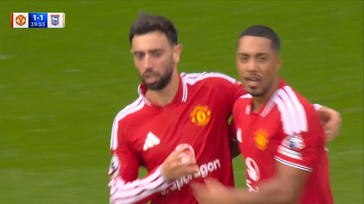 Bruno Fernandes equalises for Manchester United! 🔴