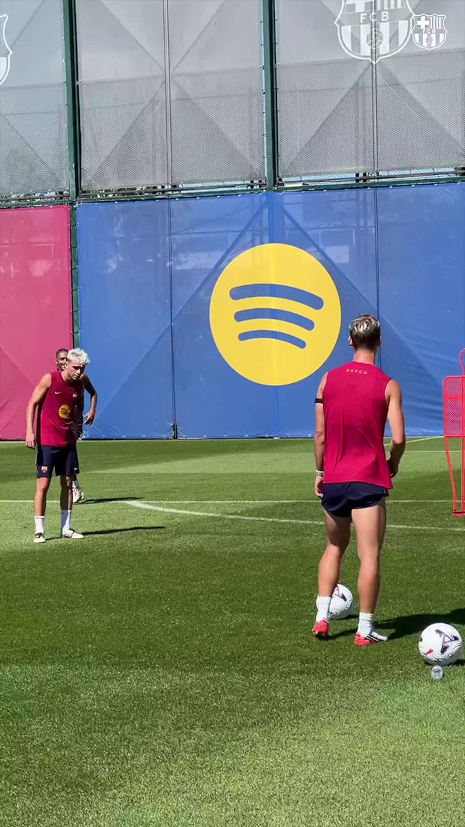 Pedri &amp; Olmo 🆚 Raphinha and Hamza