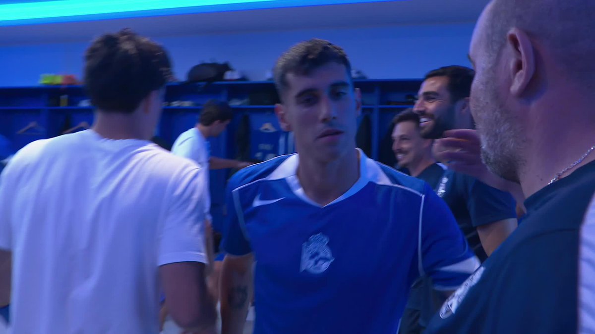 ¡Música, concentración y mucho fútbol! ¡Así suenan los vestuarios del DéporValencia! 🔊 BehindLALIGA | VUELVELALIGA