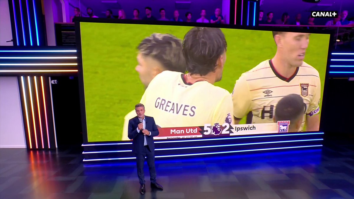 Michel Platini est l'invité du Canal Football Club dans son tout nouveau studio et c'est tout de suite sur CANAL+ 🤩 #CFC