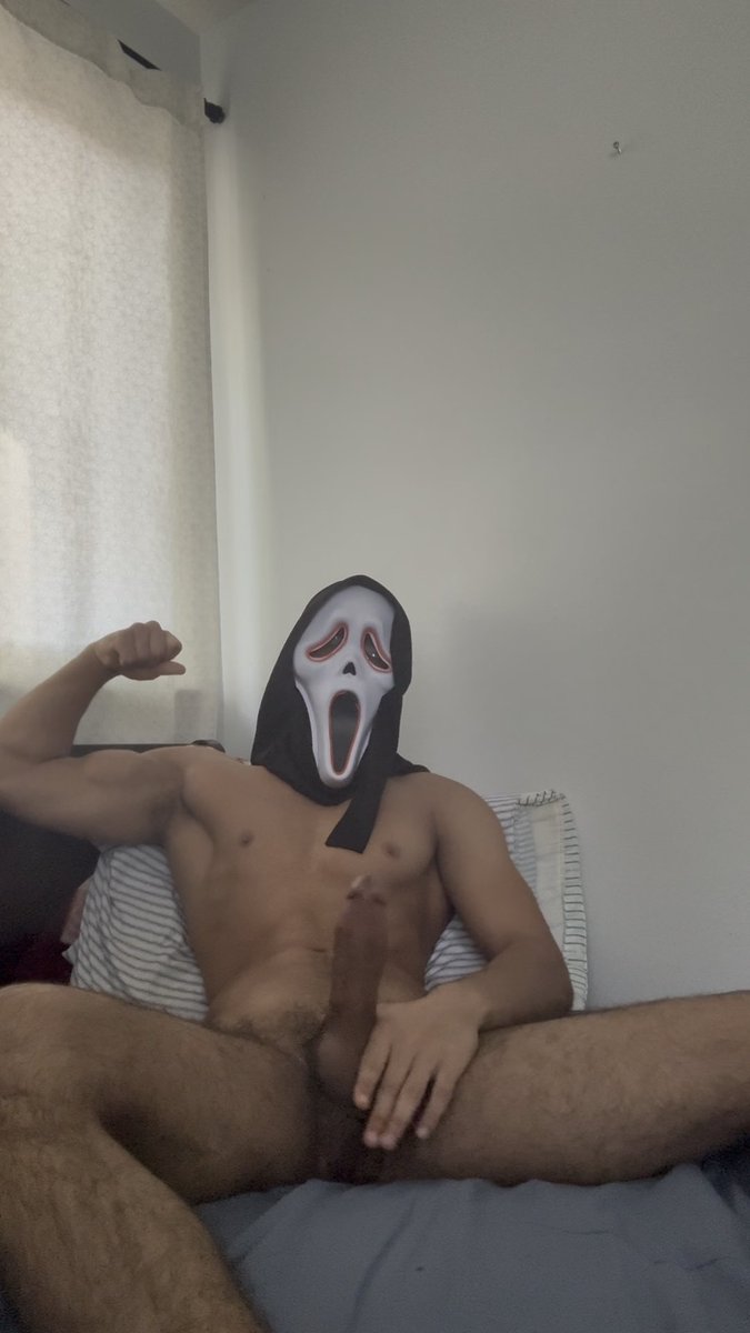Horny arab teen in ghostface mask strokes cock and shows off huge muscles 😋#stroke #horny #bigcock #masturbate #hmu #horny #jerkoff #nut #cumshot