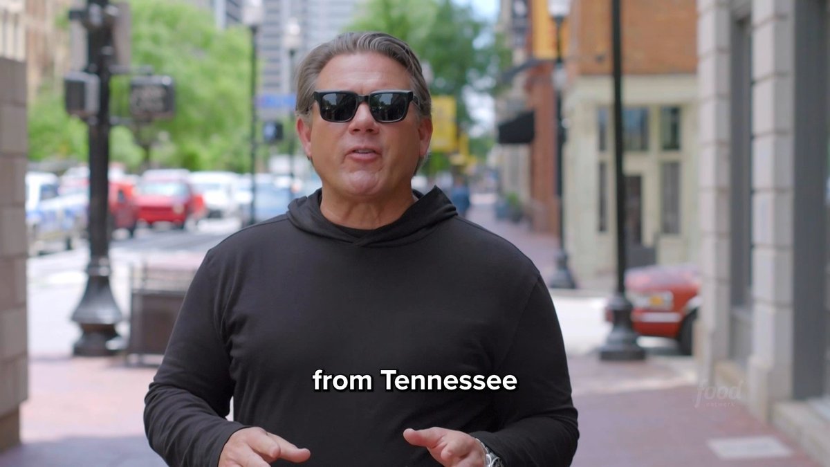 Tyler Florence welcomes the trucks to Louisville, KY! They're one step closer to the $50,000 grand prize and the pressure is ON 🚚🏆 Find out who makes it to the finale on #GreatFoodTruckRace TONIGHT at 9|8c!