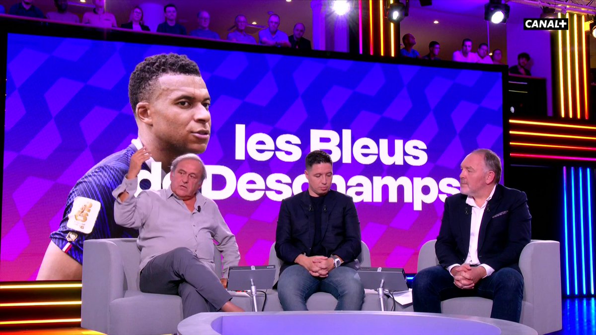 "Tu ne peux pas t'improviser attaquant et jouer au milieu de terrain dans une Coupe du monde" 🗣️ Pour Michel Platini, on s'est enflammés sur le positionnement de Michael Olise en Équipe de France 🇫🇷