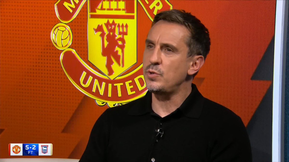 "It will annoy them, not keeping a clean sheet" Gary Neville thinks that Manchester United need to tighten up their defence going forward 📈